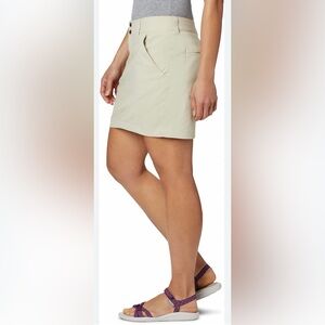 Columbia Titanium Women's Tan Skort - sz 4